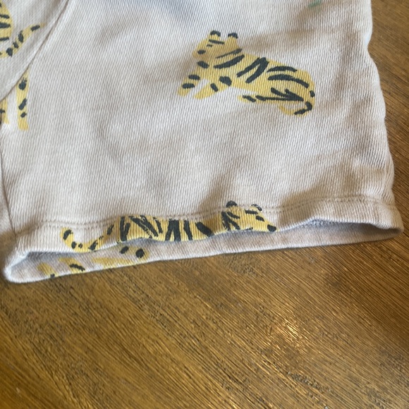 Zara Boys Tiger Neutral Shorts - Picture 6 of 7